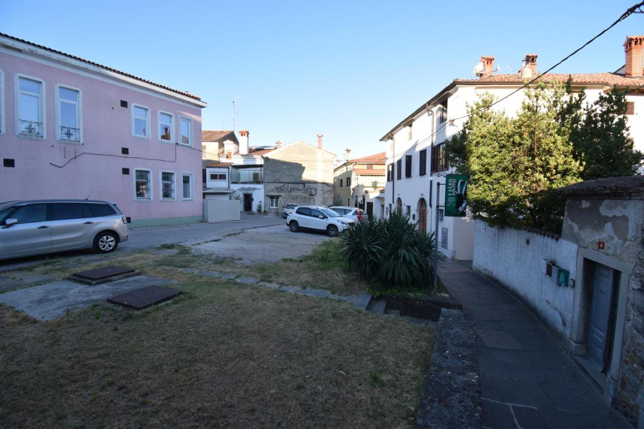 Secret Garden Apartment Koper Exteriör bild